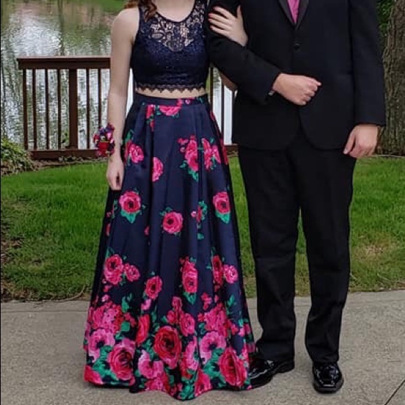 Floral Prom Dress - Picture 8 of 8